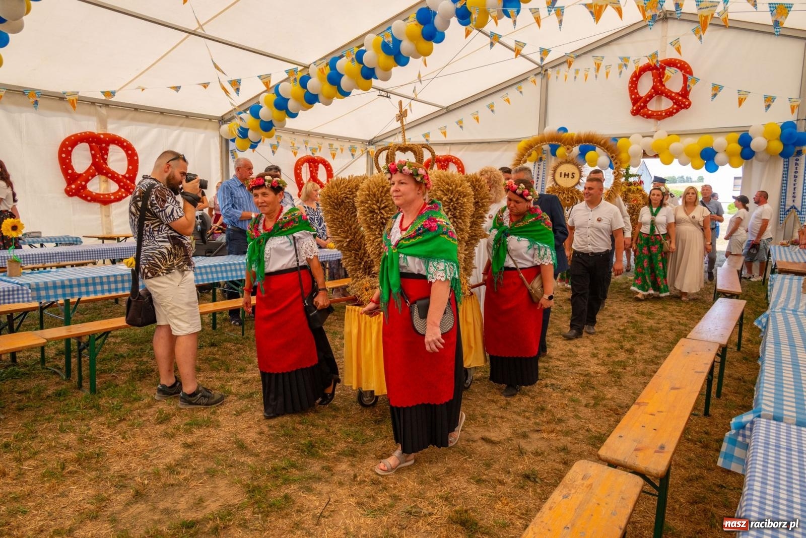Zdjęcie w galerii na portalu naszraciborz.pl: Wielkie święto w niewielkich Żerdzinach. Dożynki gminy Pietrowice Wielkie [FOTO i WIDEO] wiadomości z regionu