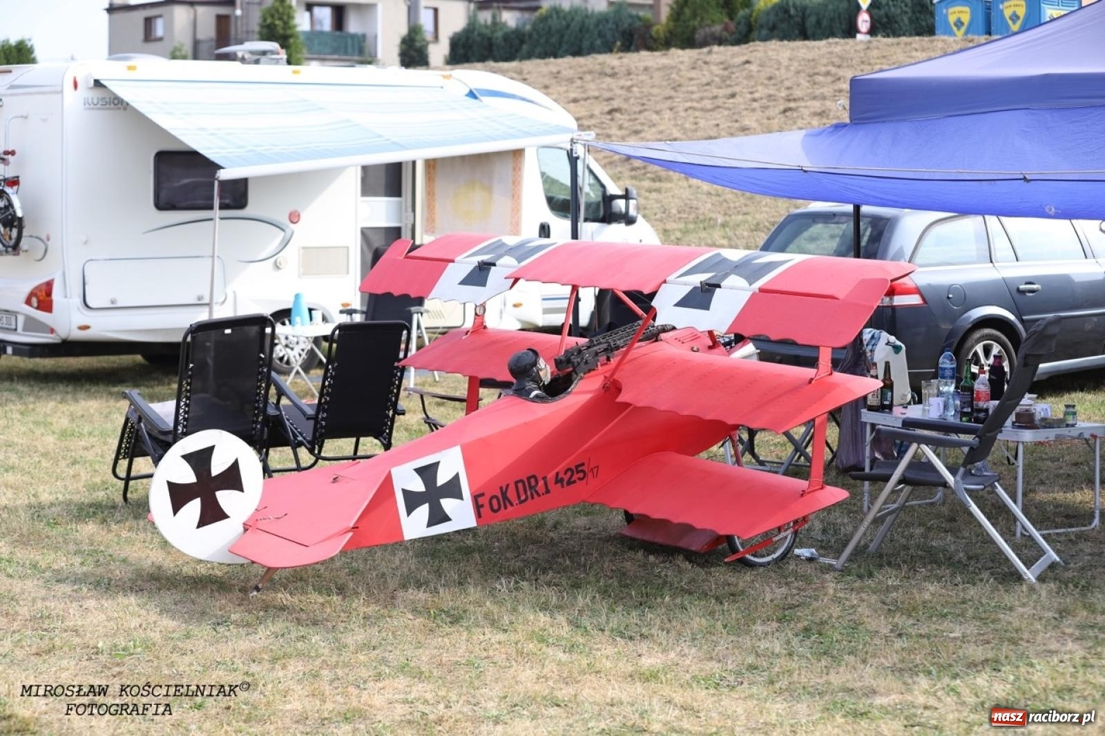 Zdjęcie w galerii na portalu naszraciborz.pl: XVII Międzynarodowy Piknik Modelarski w Raciborzu. W niedzielę drugi dzień pokazów wiadomości z regionu