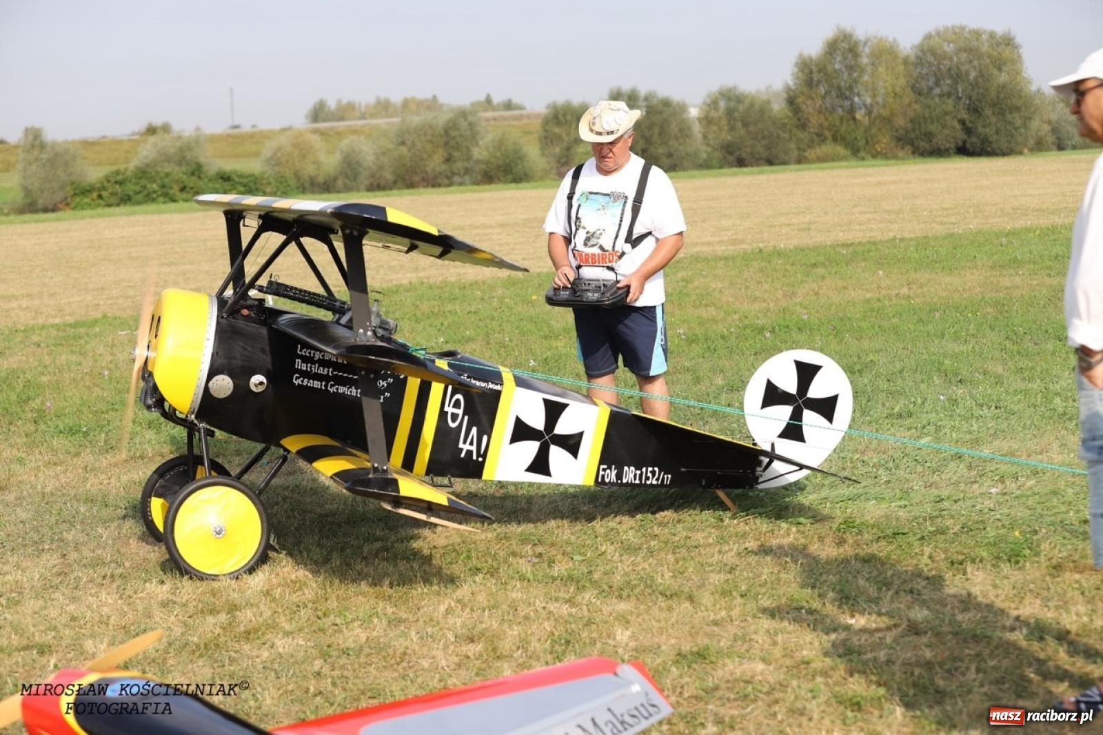 Zdjęcie w galerii na portalu naszraciborz.pl: XVII Międzynarodowy Piknik Modelarski w Raciborzu. W niedzielę drugi dzień pokazów wiadomości z regionu