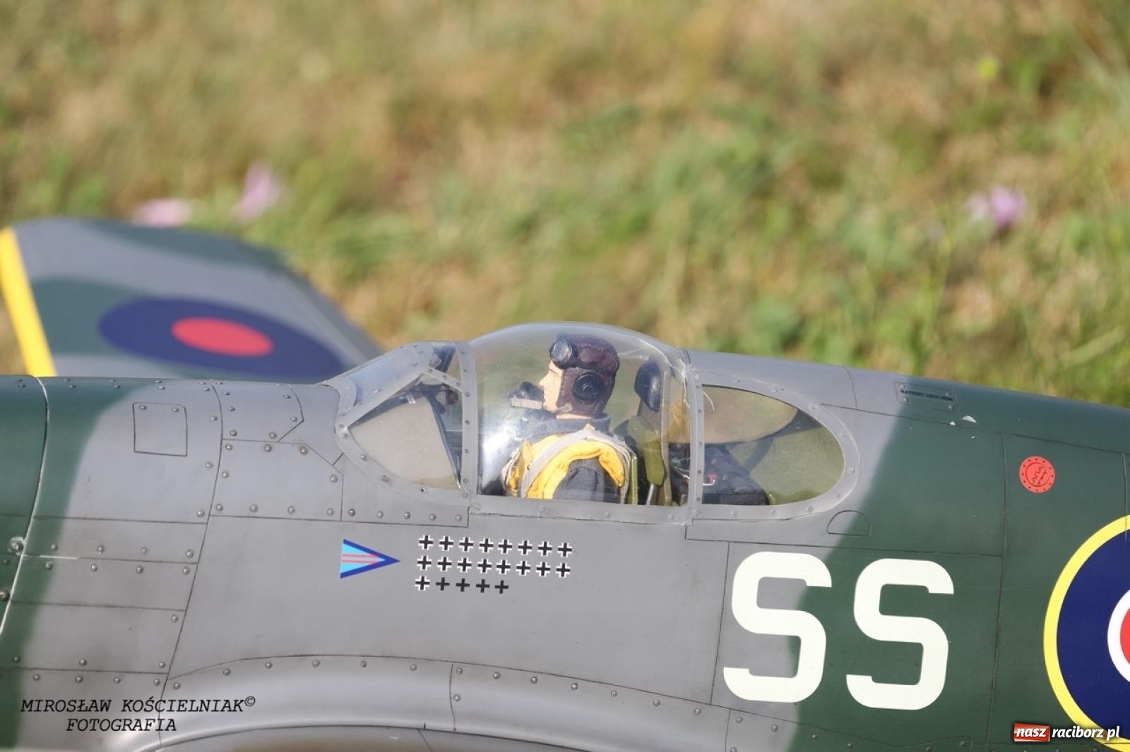 Zdjęcie w galerii na portalu naszraciborz.pl: XVII Międzynarodowy Piknik Modelarski w Raciborzu. W niedzielę drugi dzień pokazów wiadomości z regionu