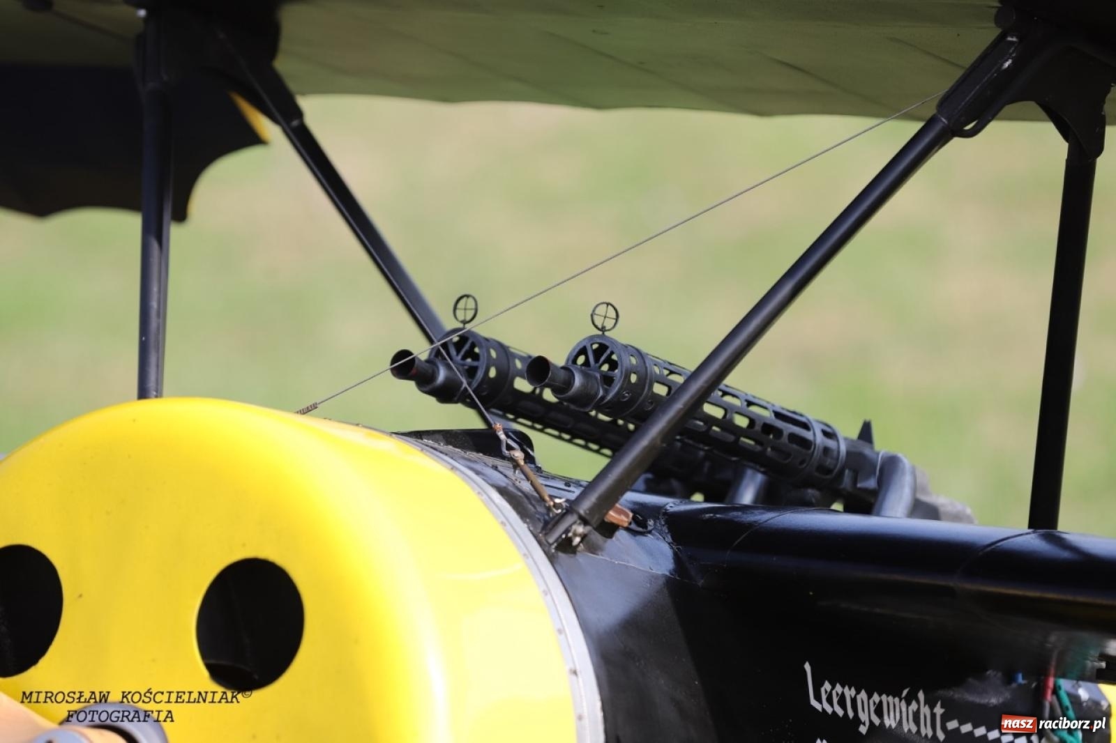 Zdjęcie w galerii na portalu naszraciborz.pl: XVII Międzynarodowy Piknik Modelarski w Raciborzu. W niedzielę drugi dzień pokazów wiadomości z regionu