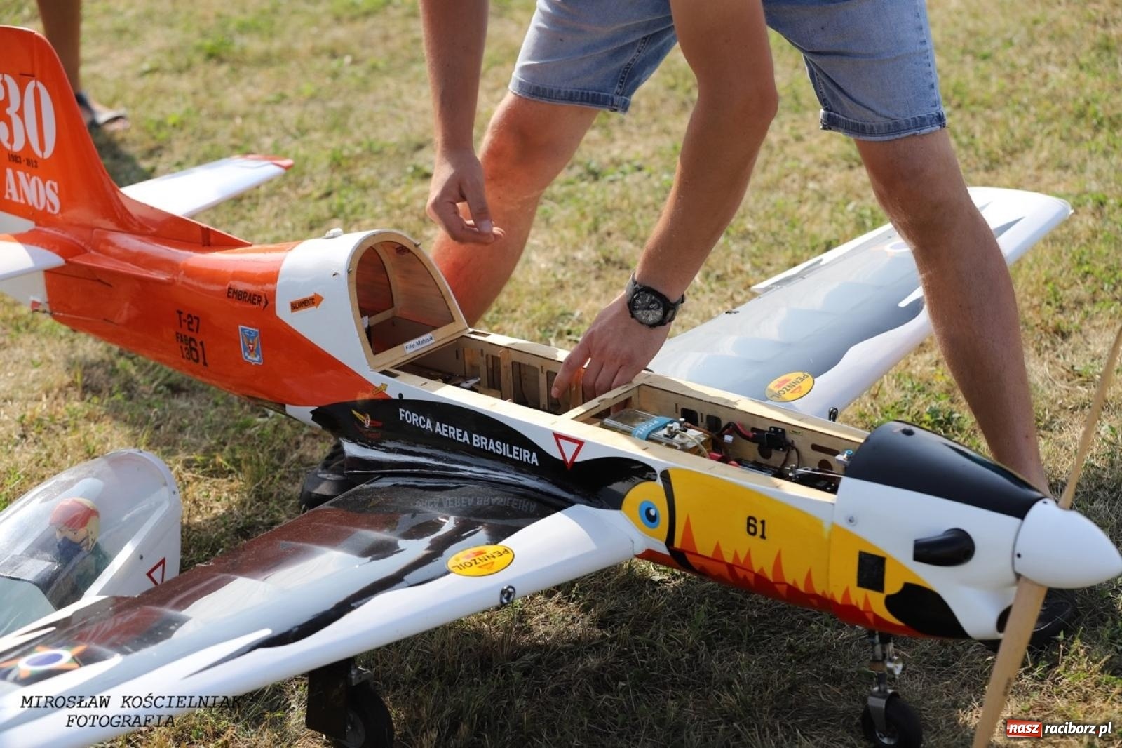 Zdjęcie w galerii na portalu naszraciborz.pl: XVII Międzynarodowy Piknik Modelarski w Raciborzu. W niedzielę drugi dzień pokazów wiadomości z regionu