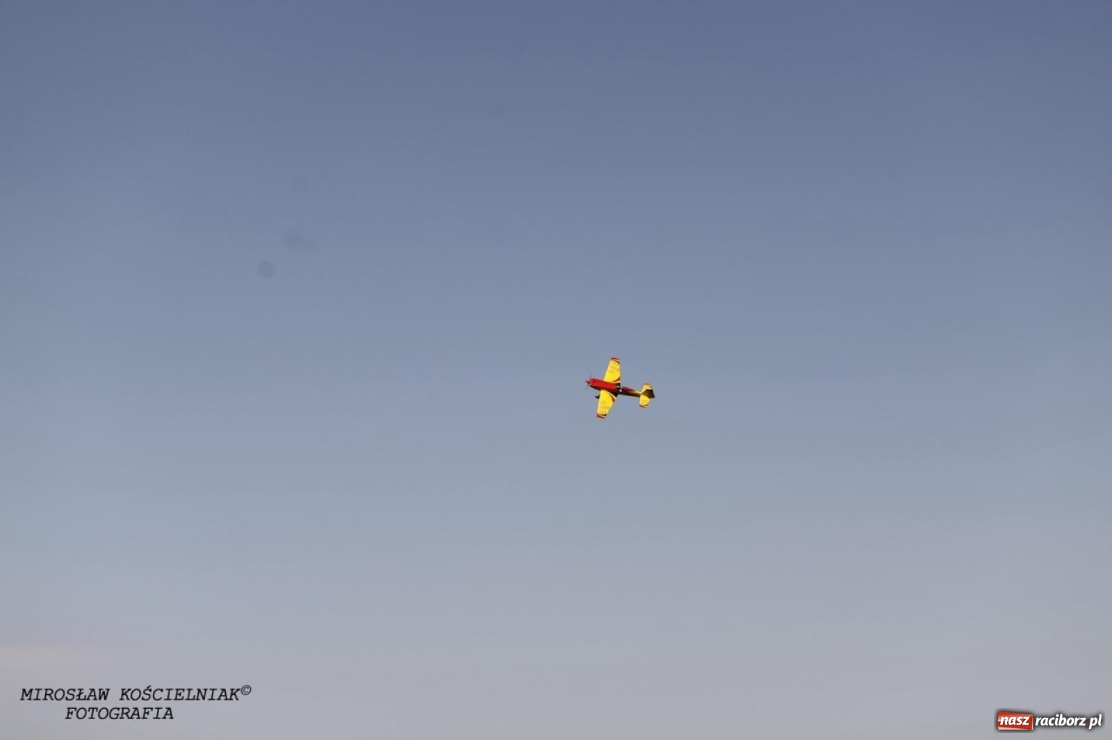 Zdjęcie w galerii na portalu naszraciborz.pl: XVII Międzynarodowy Piknik Modelarski w Raciborzu. W niedzielę drugi dzień pokazów wiadomości z regionu