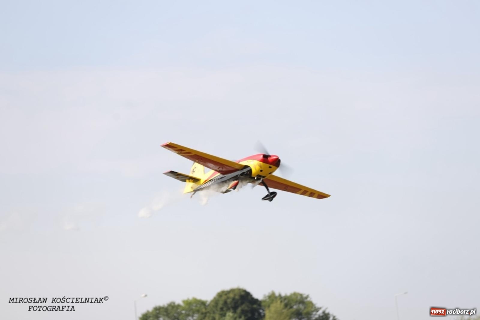 Zdjęcie w galerii na portalu naszraciborz.pl: XVII Międzynarodowy Piknik Modelarski w Raciborzu. W niedzielę drugi dzień pokazów wiadomości z regionu