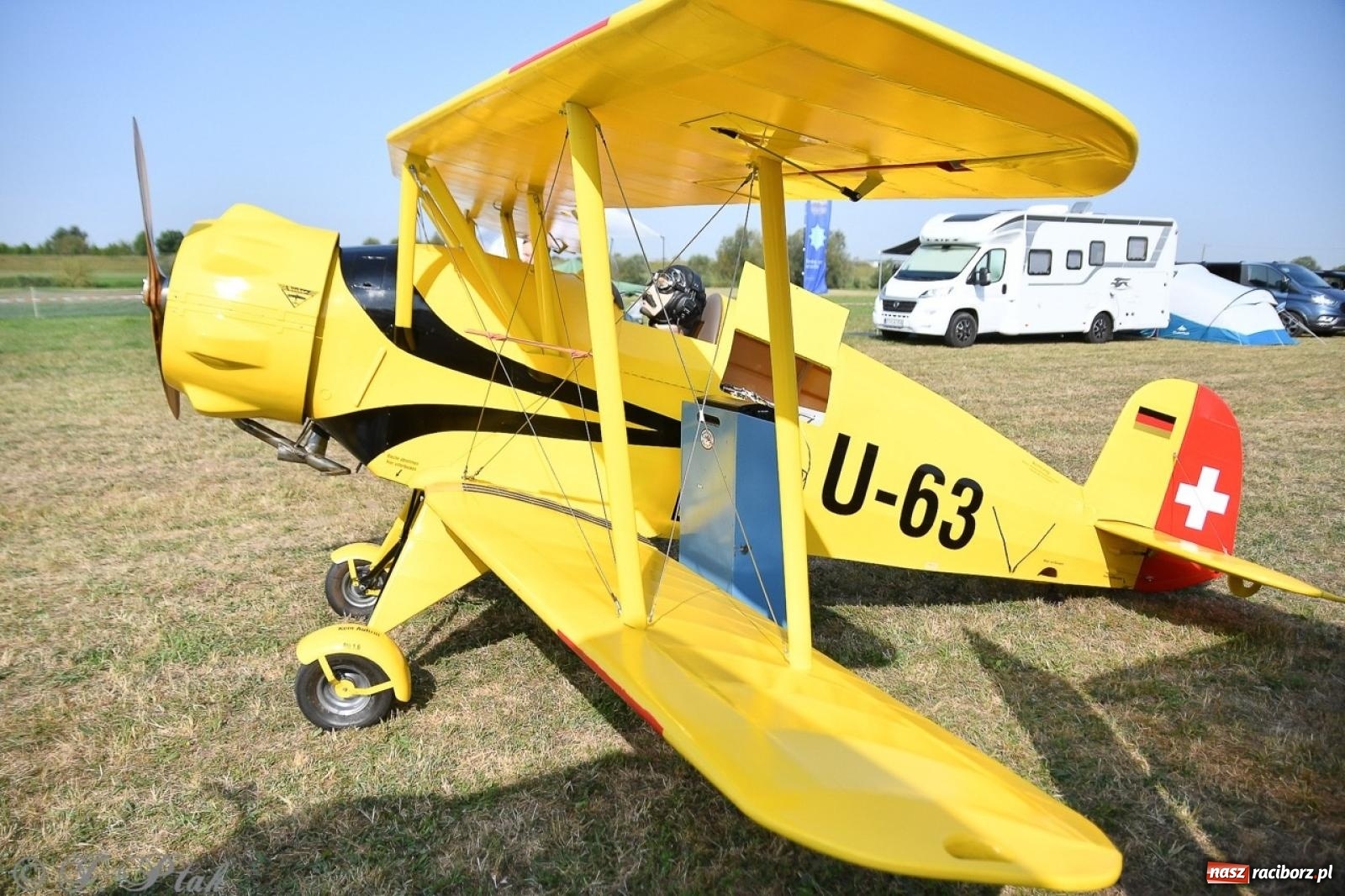 Zdjęcie w galerii na portalu naszraciborz.pl: XVII Międzynarodowy Piknik Modelarski w Raciborzu. W niedzielę drugi dzień pokazów wiadomości z regionu