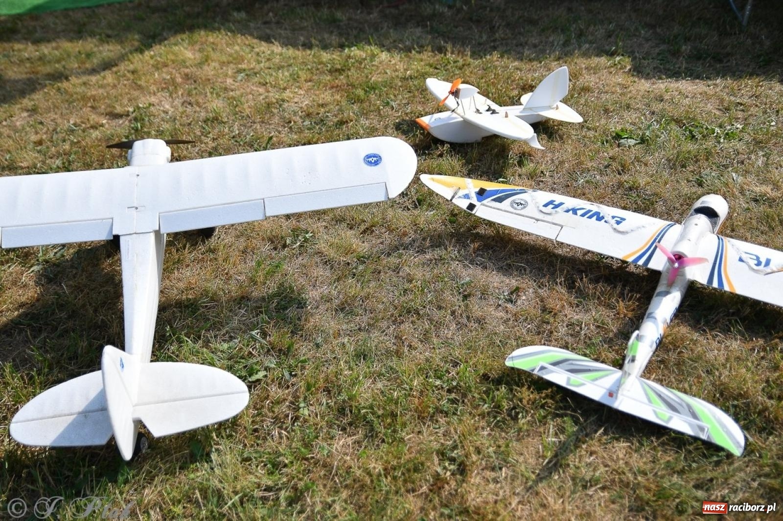 Zdjęcie w galerii na portalu naszraciborz.pl: XVII Międzynarodowy Piknik Modelarski w Raciborzu. W niedzielę drugi dzień pokazów wiadomości z regionu