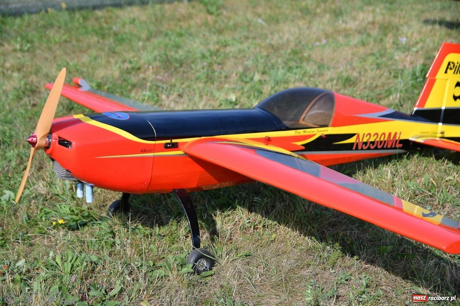 Zdjęcie w galerii na portalu naszraciborz.pl: XVII Międzynarodowy Piknik Modelarski w Raciborzu. W niedzielę drugi dzień pokazów wiadomości z regionu