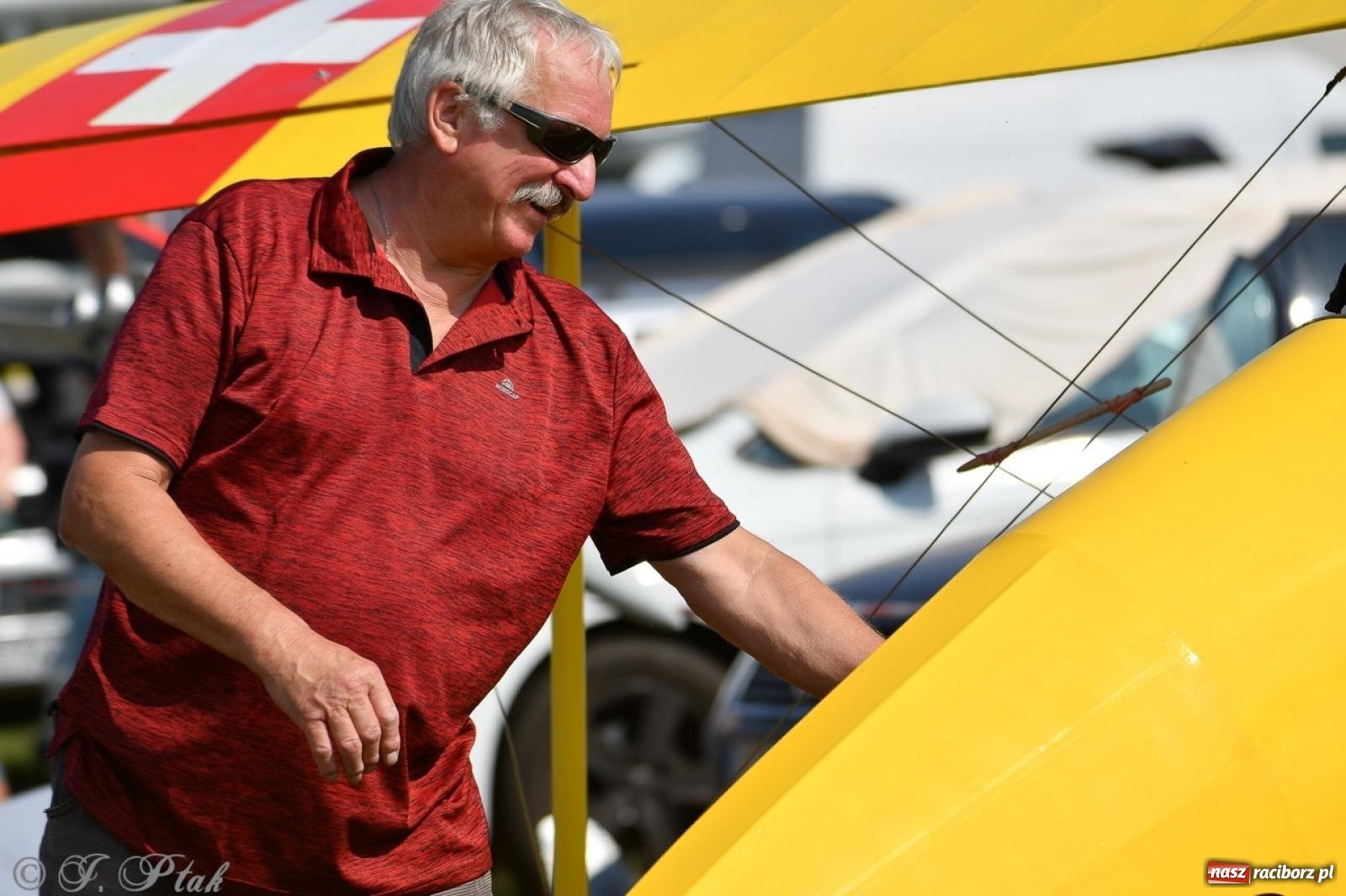 Zdjęcie w galerii na portalu naszraciborz.pl: XVII Międzynarodowy Piknik Modelarski w Raciborzu. W niedzielę drugi dzień pokazów wiadomości z regionu