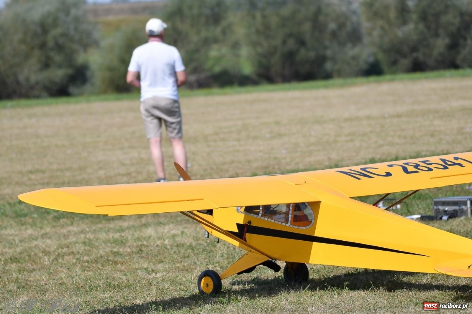 Zdjęcie w galerii na portalu naszraciborz.pl: XVII Międzynarodowy Piknik Modelarski w Raciborzu. W niedzielę drugi dzień pokazów wiadomości z regionu