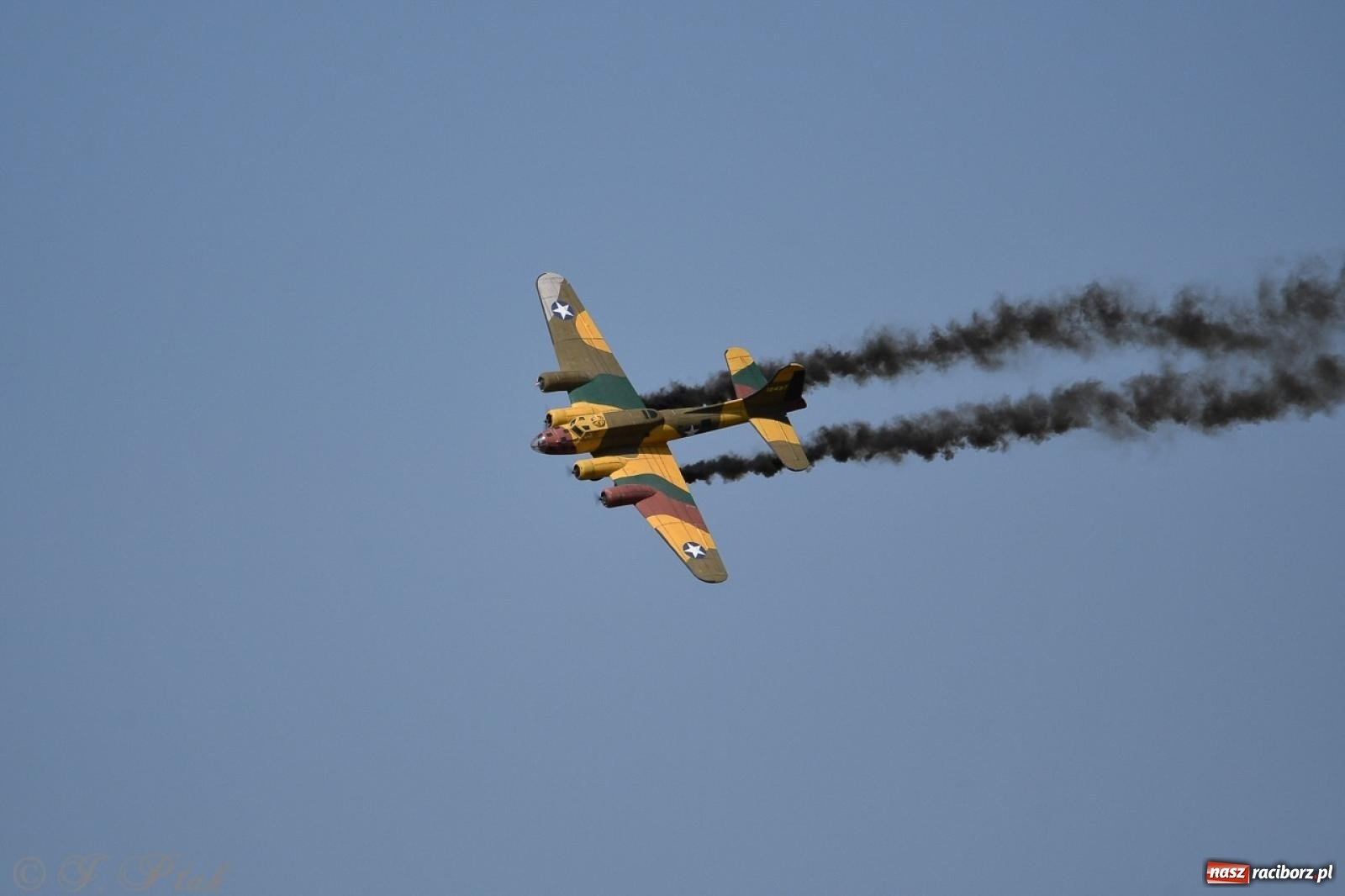 Zdjęcie w galerii na portalu naszraciborz.pl: XVII Międzynarodowy Piknik Modelarski w Raciborzu. W niedzielę drugi dzień pokazów wiadomości z regionu