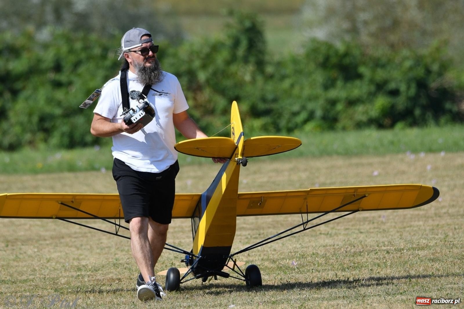 Zdjęcie w galerii na portalu naszraciborz.pl: XVII Międzynarodowy Piknik Modelarski w Raciborzu. W niedzielę drugi dzień pokazów wiadomości z regionu