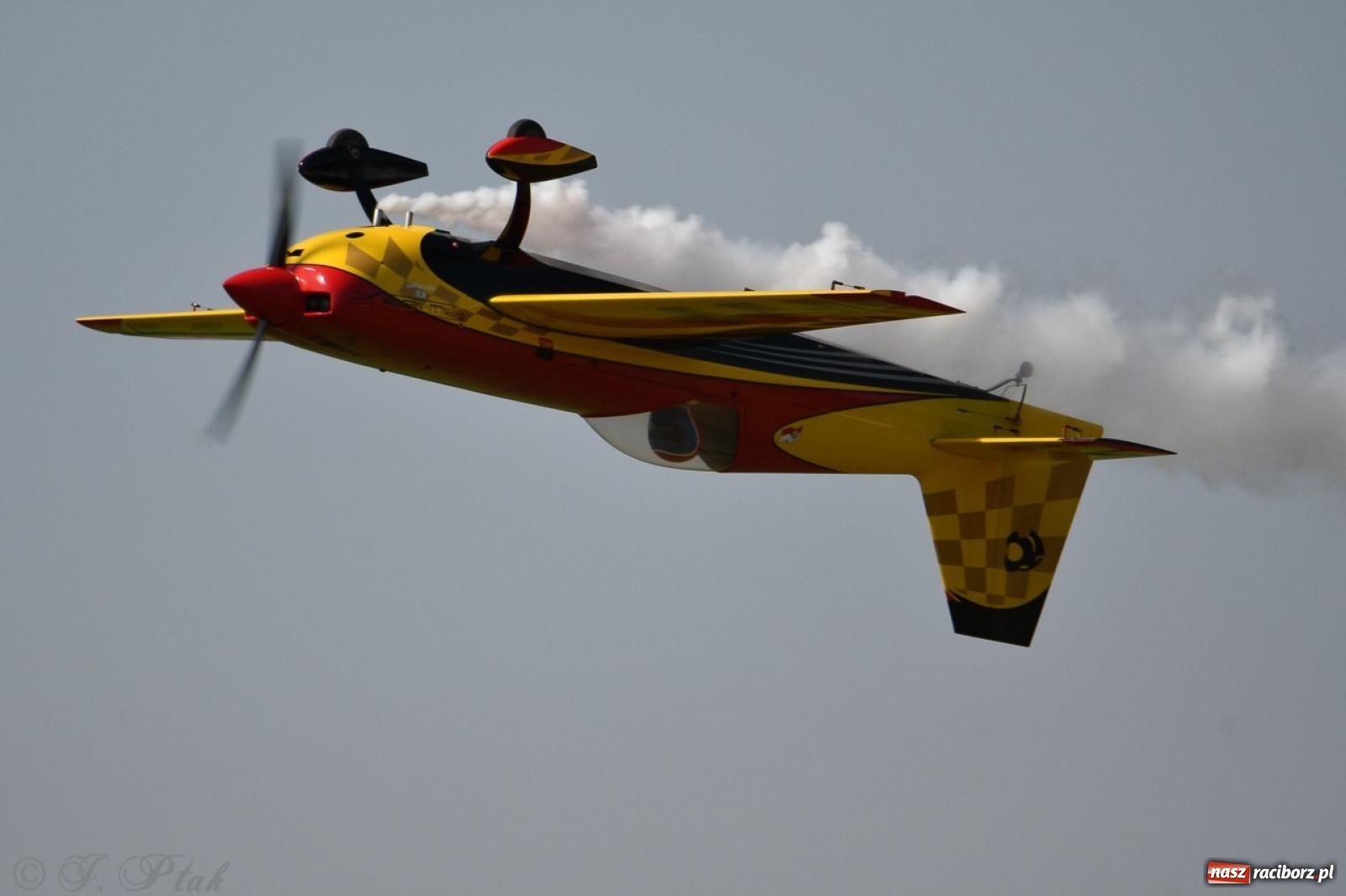 Zdjęcie w galerii na portalu naszraciborz.pl: XVII Międzynarodowy Piknik Modelarski w Raciborzu. W niedzielę drugi dzień pokazów wiadomości z regionu