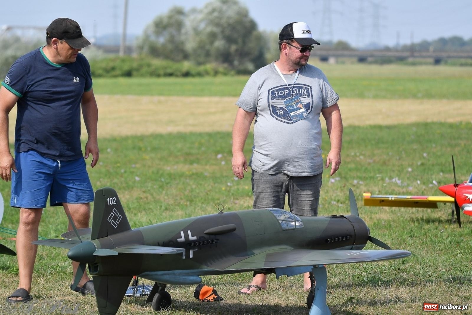 Zdjęcie w galerii na portalu naszraciborz.pl: XVII Międzynarodowy Piknik Modelarski w Raciborzu. W niedzielę drugi dzień pokazów wiadomości z regionu