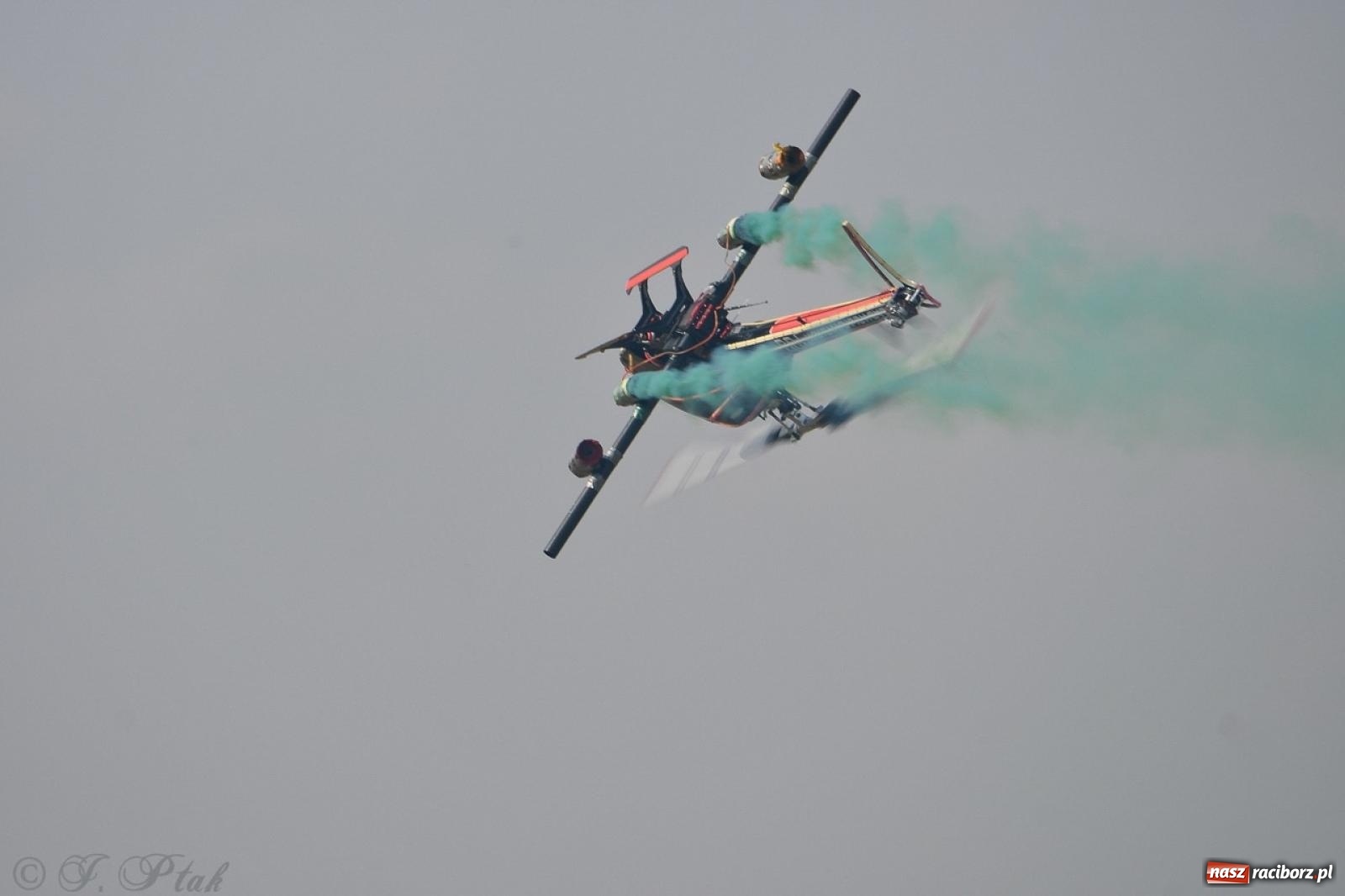 Zdjęcie w galerii na portalu naszraciborz.pl: XVII Międzynarodowy Piknik Modelarski w Raciborzu. W niedzielę drugi dzień pokazów wiadomości z regionu