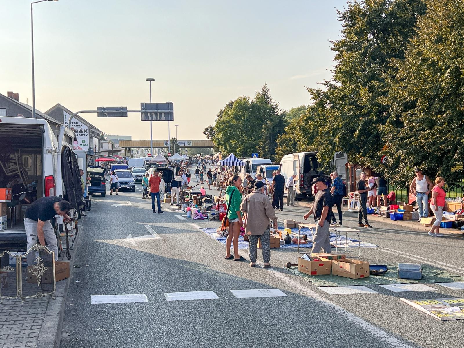 Zdjęcie w galerii na portalu naszraciborz.pl: Jarmark na granicy w Chałupkach - edycja jesienna [FOTO i WIDEO] wiadomości z regionu