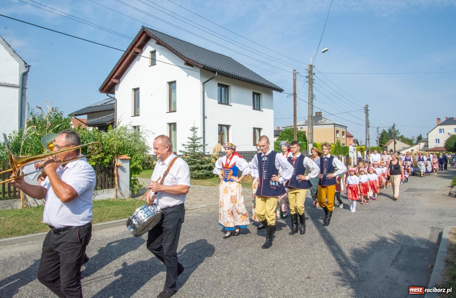 Zdjęcie w galerii na portalu naszraciborz.pl: Tworków dziękuje za plony [FOTO i WIDEO] wiadomości z regionu