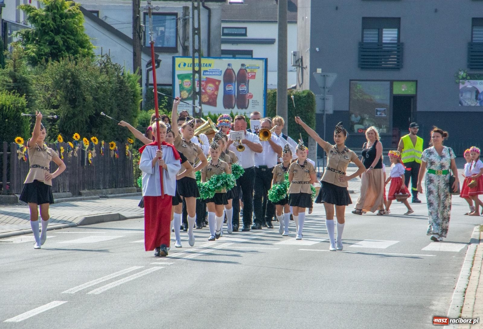 Zdjęcie w galerii na portalu naszraciborz.pl: Tworków dziękuje za plony [FOTO i WIDEO] wiadomości z regionu