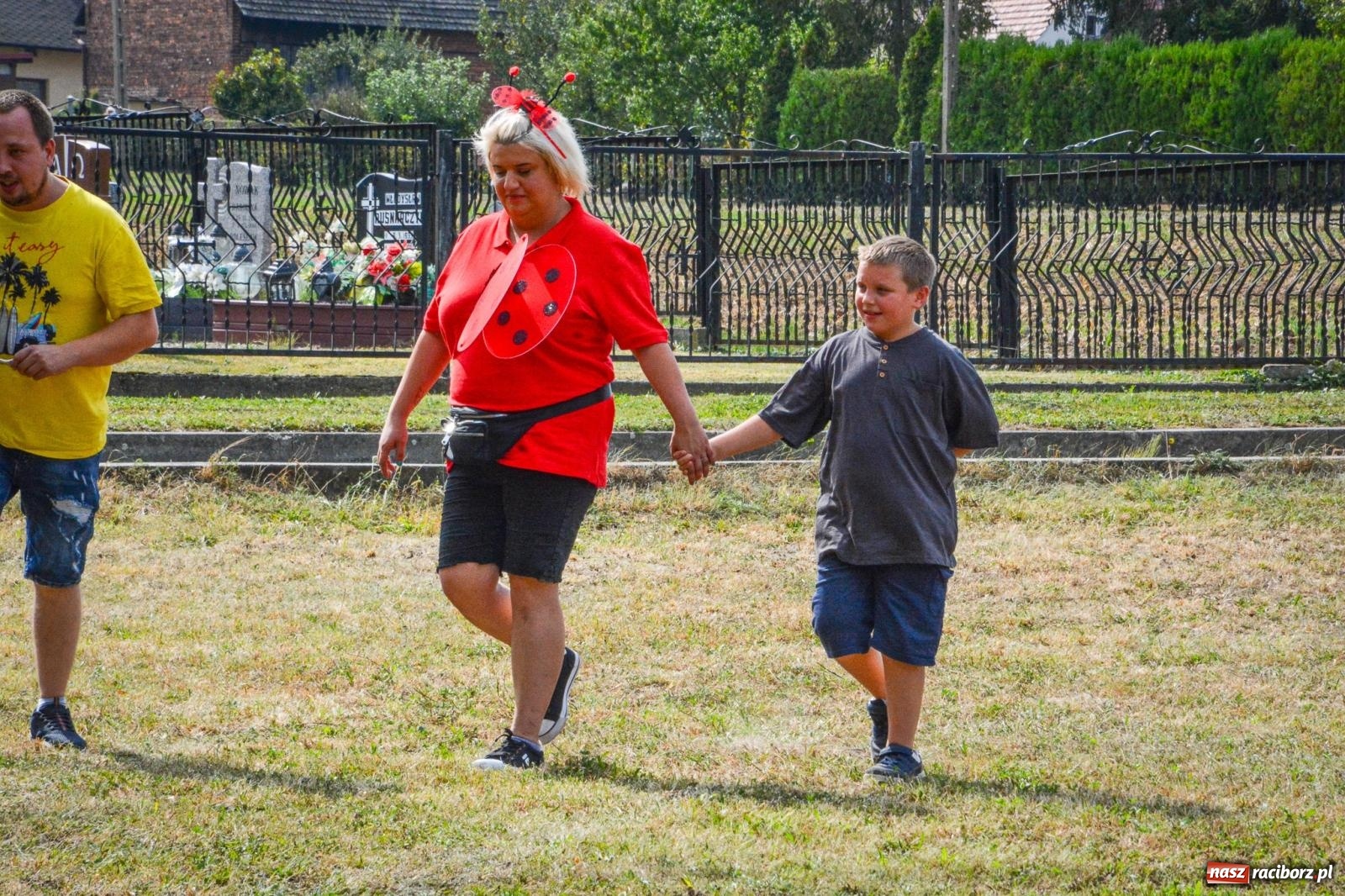 Zdjęcie w galerii na portalu naszraciborz.pl: Dożynki w Samborowicach – kolorowy korowód i rodzinna zabawa [FOTO i WIDEO] wiadomości z regionu
