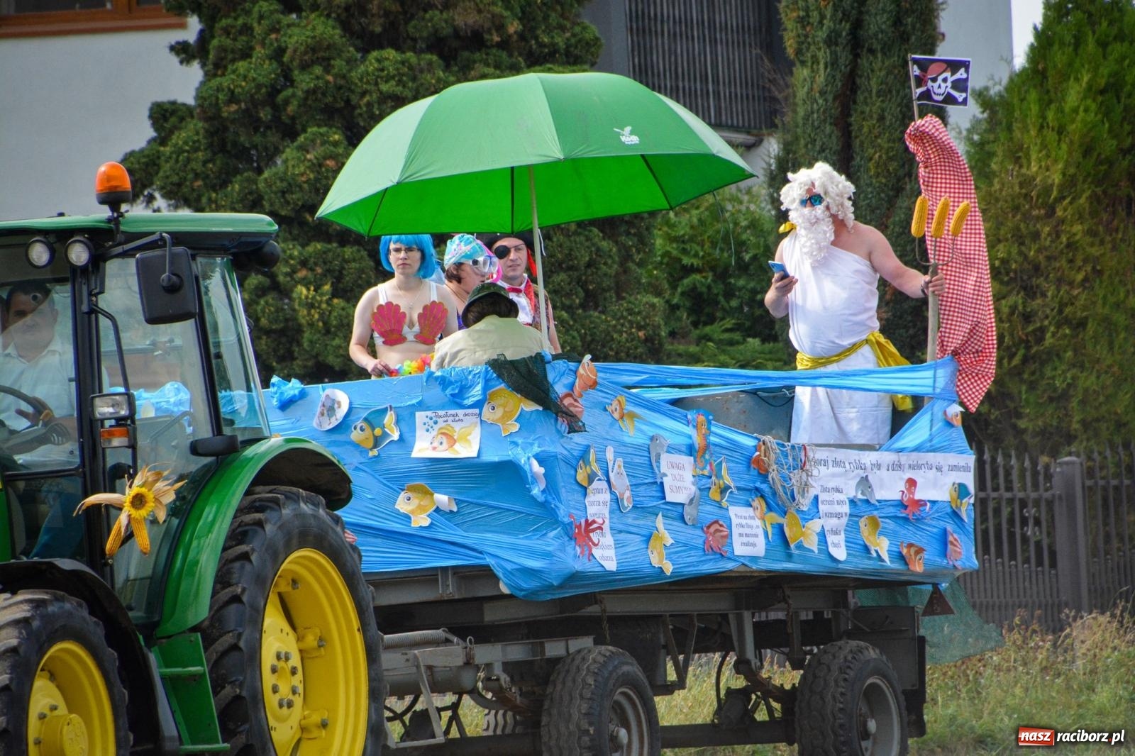 Zdjęcie w galerii na portalu naszraciborz.pl: Dożynki w Samborowicach – kolorowy korowód i rodzinna zabawa [FOTO i WIDEO] wiadomości z regionu