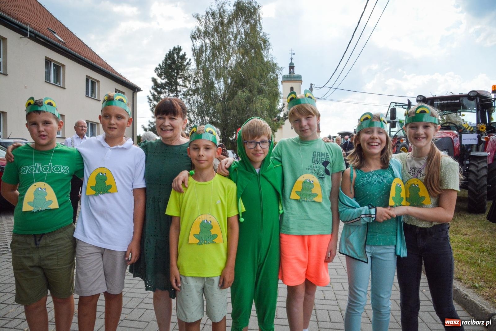 Zdjęcie w galerii na portalu naszraciborz.pl: Dożynki w Samborowicach – kolorowy korowód i rodzinna zabawa [FOTO i WIDEO] wiadomości z regionu