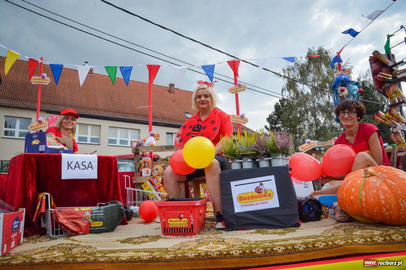 Zdjęcie w galerii na portalu naszraciborz.pl: Dożynki w Samborowicach – kolorowy korowód i rodzinna zabawa [FOTO i WIDEO] wiadomości z regionu