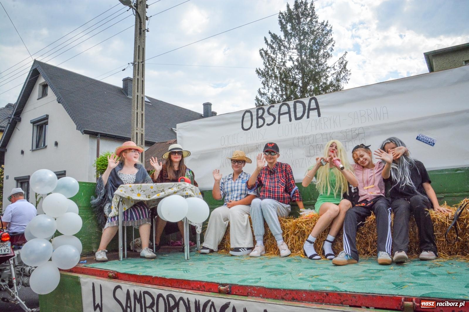 Zdjęcie w galerii na portalu naszraciborz.pl: Dożynki w Samborowicach – kolorowy korowód i rodzinna zabawa [FOTO i WIDEO] wiadomości z regionu
