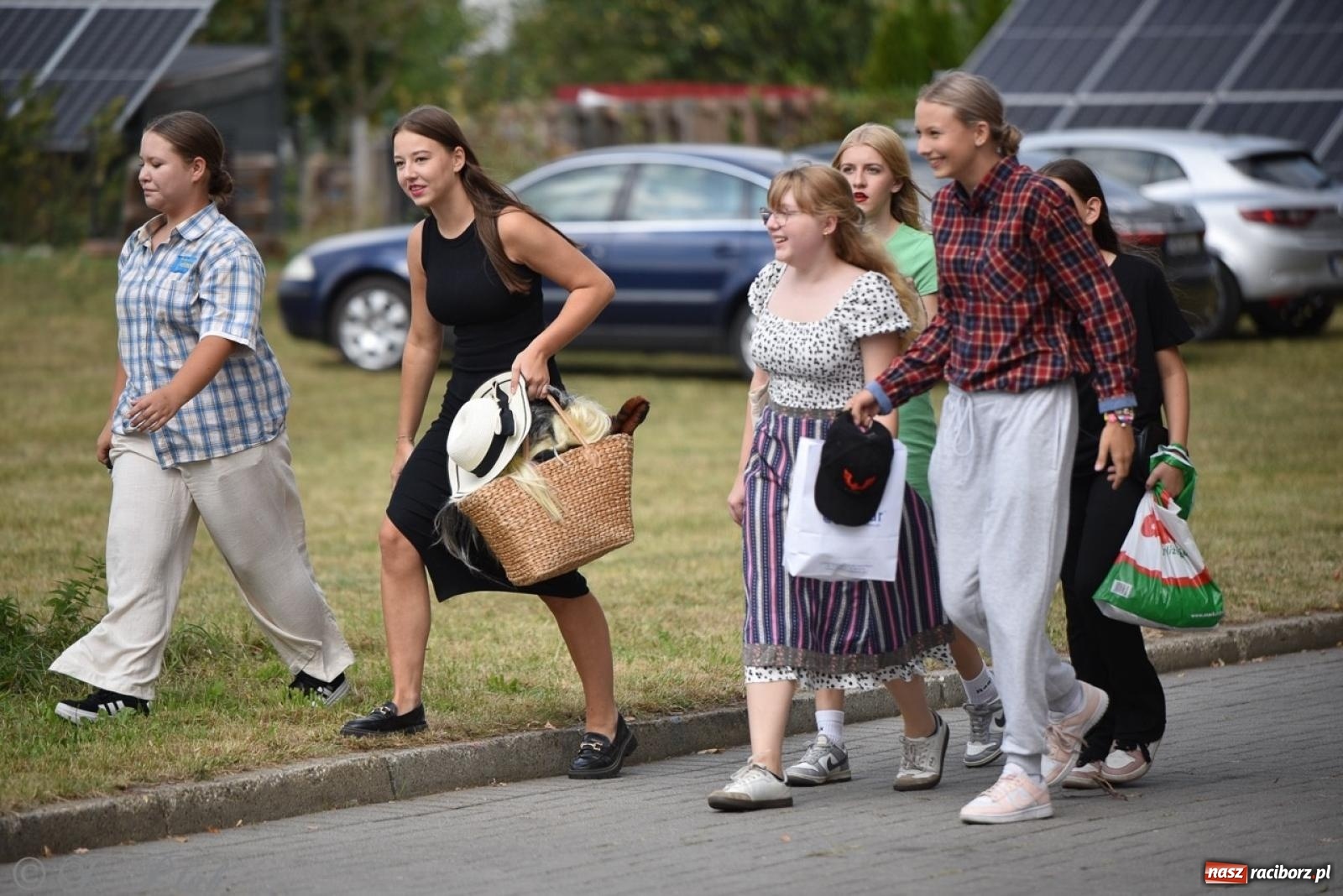 Zdjęcie w galerii na portalu naszraciborz.pl: Dożynki w Samborowicach – kolorowy korowód i rodzinna zabawa [FOTO i WIDEO] wiadomości z regionu