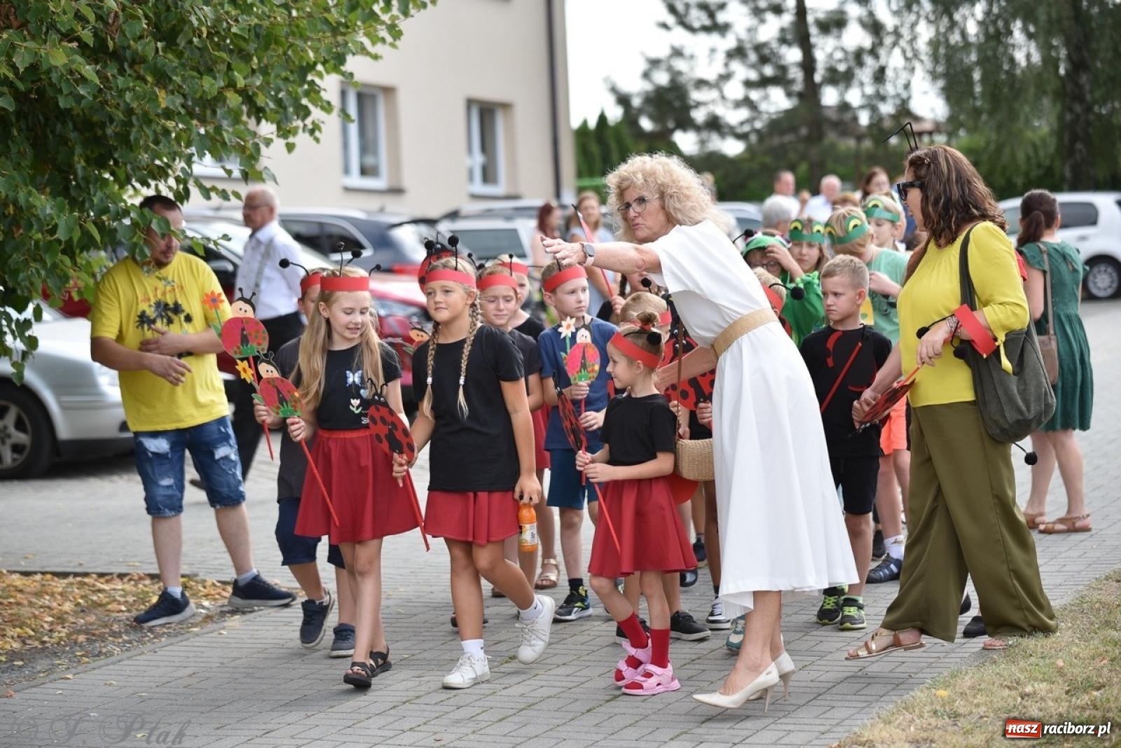 Zdjęcie w galerii na portalu naszraciborz.pl: Dożynki w Samborowicach – kolorowy korowód i rodzinna zabawa [FOTO i WIDEO] wiadomości z regionu