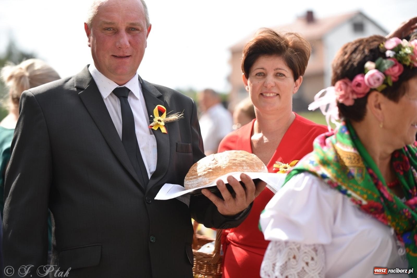 Zdjęcie w galerii na portalu naszraciborz.pl: Dożynki w Samborowicach – kolorowy korowód i rodzinna zabawa [FOTO i WIDEO] wiadomości z regionu