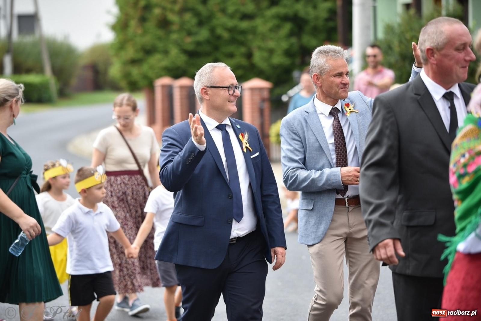 Zdjęcie w galerii na portalu naszraciborz.pl: Dożynki w Samborowicach – kolorowy korowód i rodzinna zabawa [FOTO i WIDEO] wiadomości z regionu