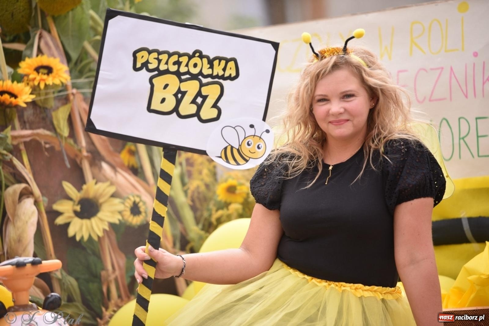 Zdjęcie w galerii na portalu naszraciborz.pl: Dożynki w Samborowicach – kolorowy korowód i rodzinna zabawa [FOTO i WIDEO] wiadomości z regionu