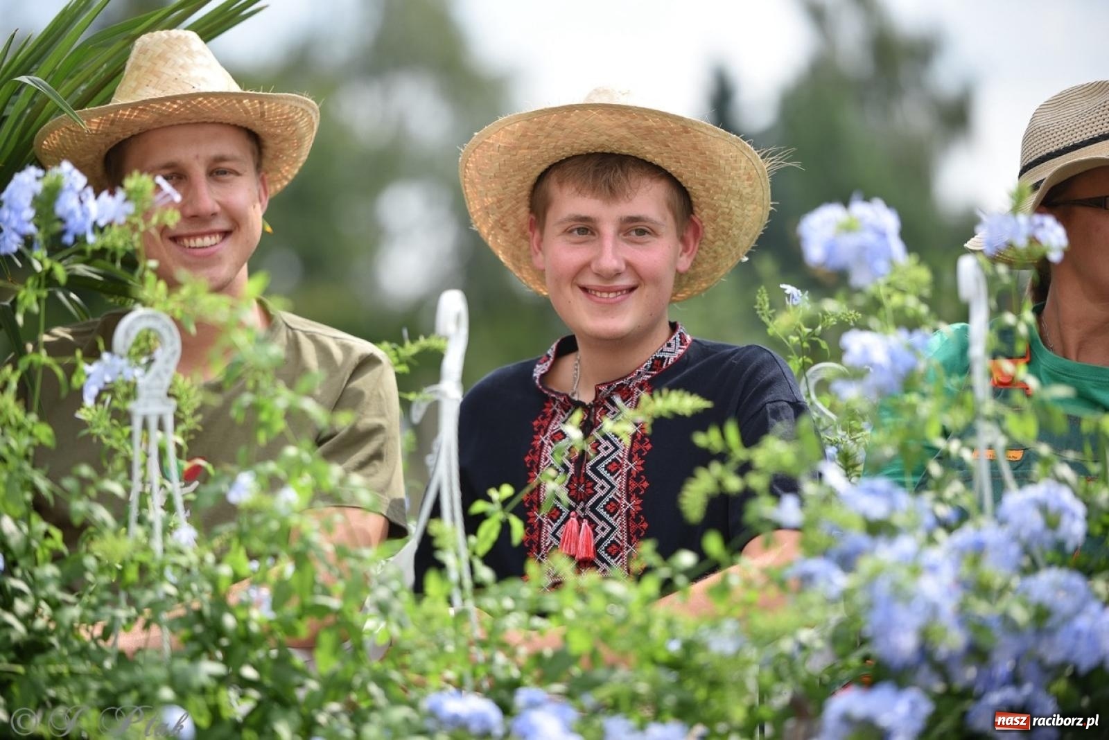 Zdjęcie w galerii na portalu naszraciborz.pl: Dożynki w Samborowicach – kolorowy korowód i rodzinna zabawa [FOTO i WIDEO] wiadomości z regionu