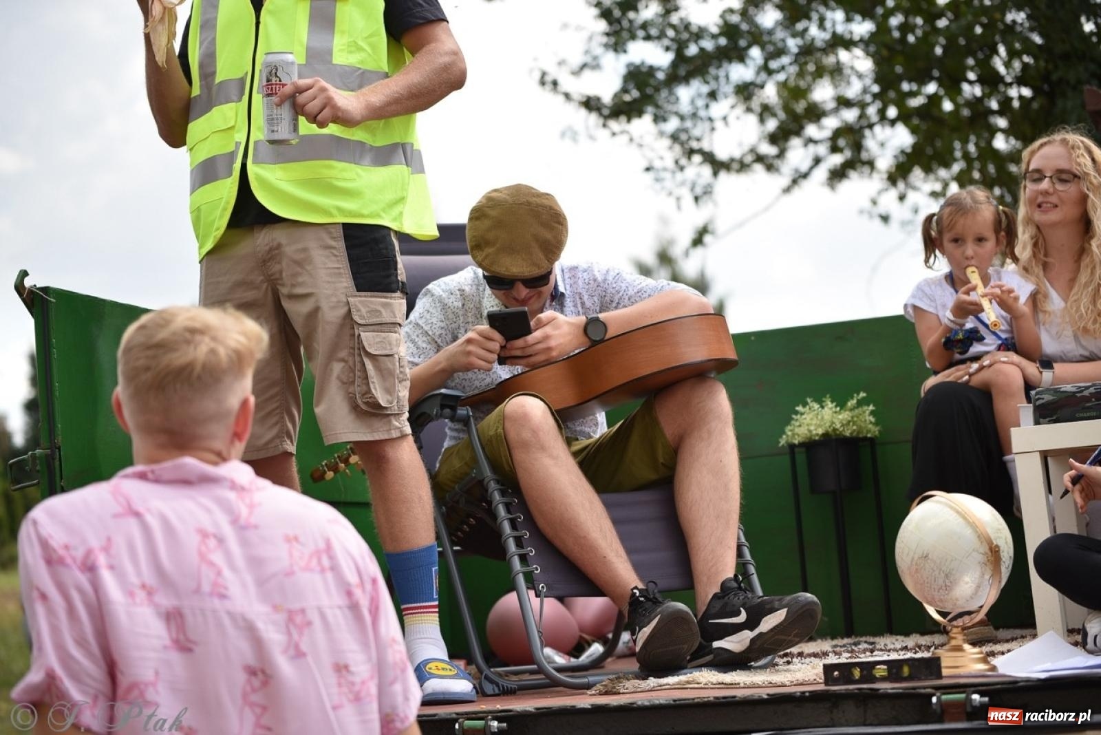 Zdjęcie w galerii na portalu naszraciborz.pl: Dożynki w Samborowicach – kolorowy korowód i rodzinna zabawa [FOTO i WIDEO] wiadomości z regionu