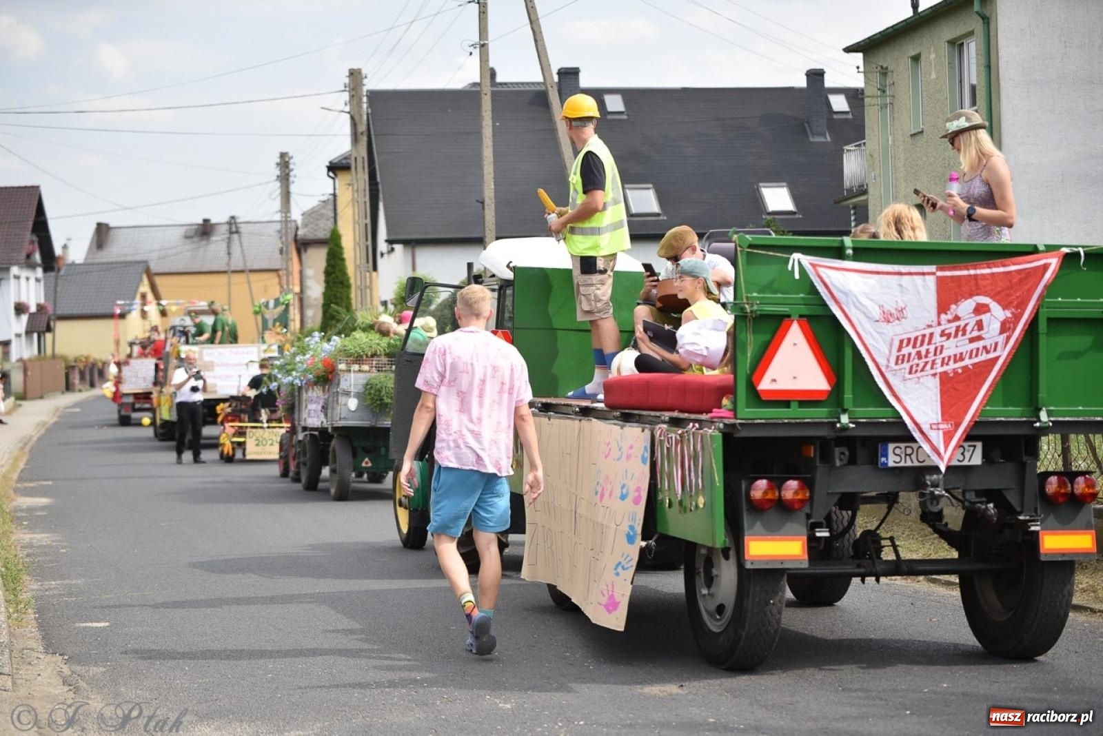 Zdjęcie w galerii na portalu naszraciborz.pl: Dożynki w Samborowicach – kolorowy korowód i rodzinna zabawa [FOTO i WIDEO] wiadomości z regionu
