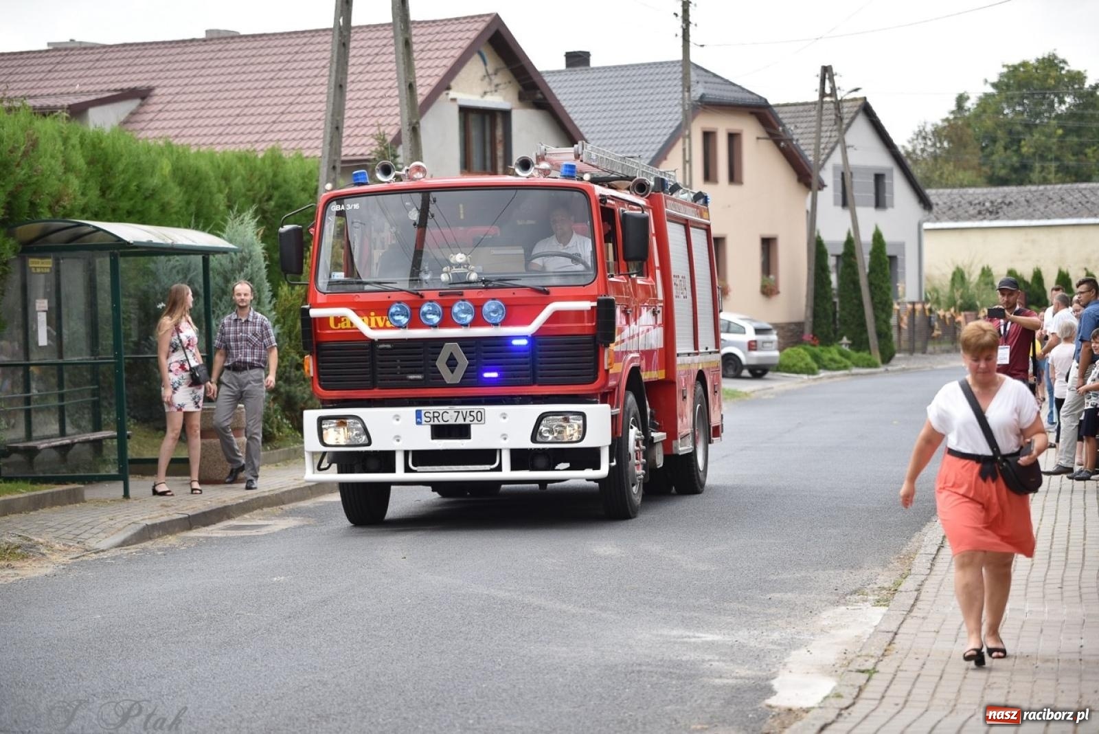 Zdjęcie w galerii na portalu naszraciborz.pl: Dożynki w Samborowicach – kolorowy korowód i rodzinna zabawa [FOTO i WIDEO] wiadomości z regionu
