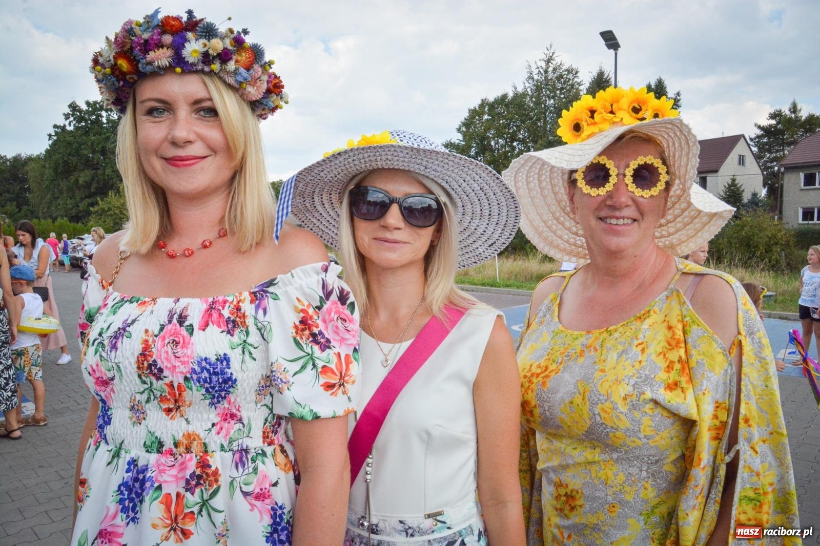 Zdjęcie w galerii na portalu naszraciborz.pl: Kolorowe pożegnanie Lata w Krzanowicach [FOTO i WIDEO] wiadomości z regionu