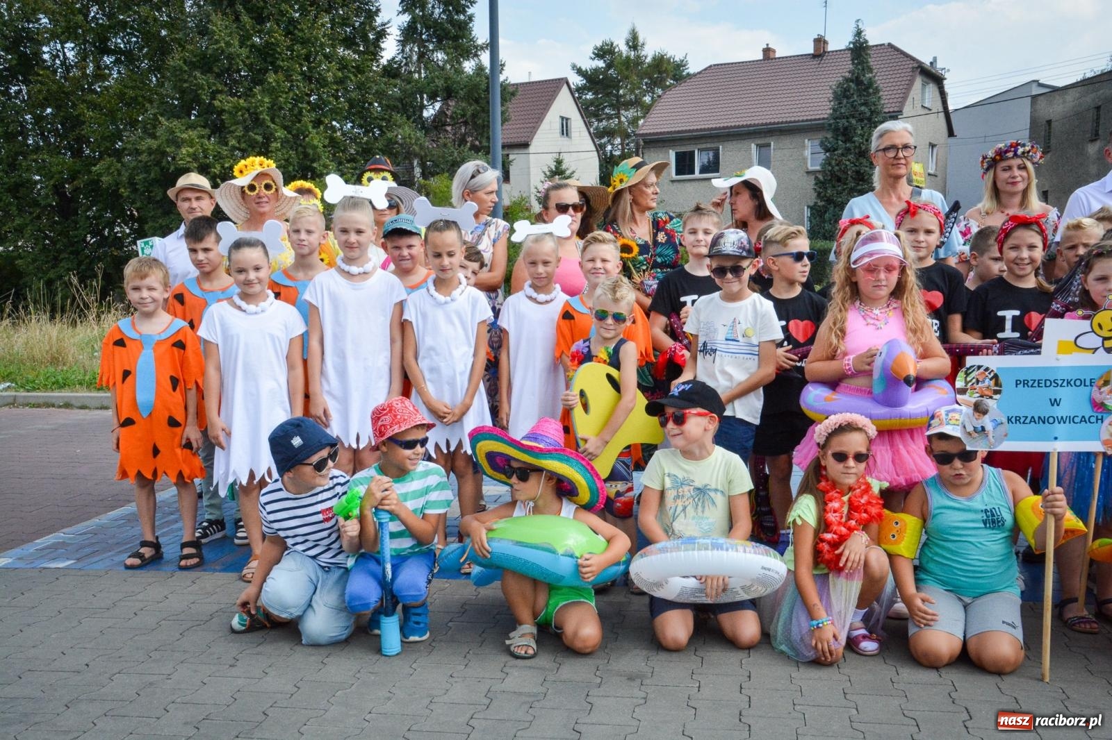 Zdjęcie w galerii na portalu naszraciborz.pl: Kolorowe pożegnanie Lata w Krzanowicach [FOTO i WIDEO] wiadomości z regionu