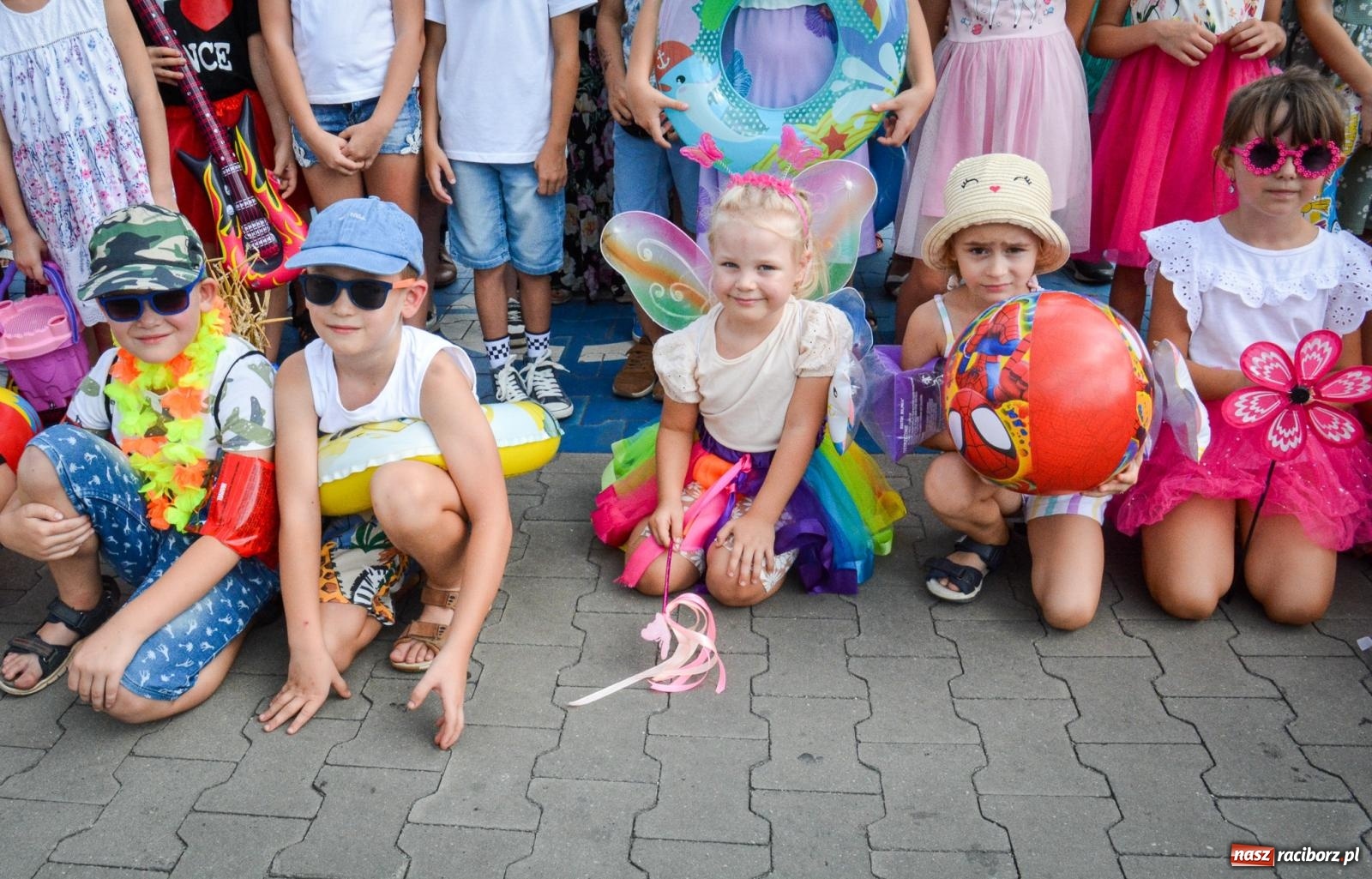 Zdjęcie w galerii na portalu naszraciborz.pl: Kolorowe pożegnanie Lata w Krzanowicach [FOTO i WIDEO] wiadomości z regionu