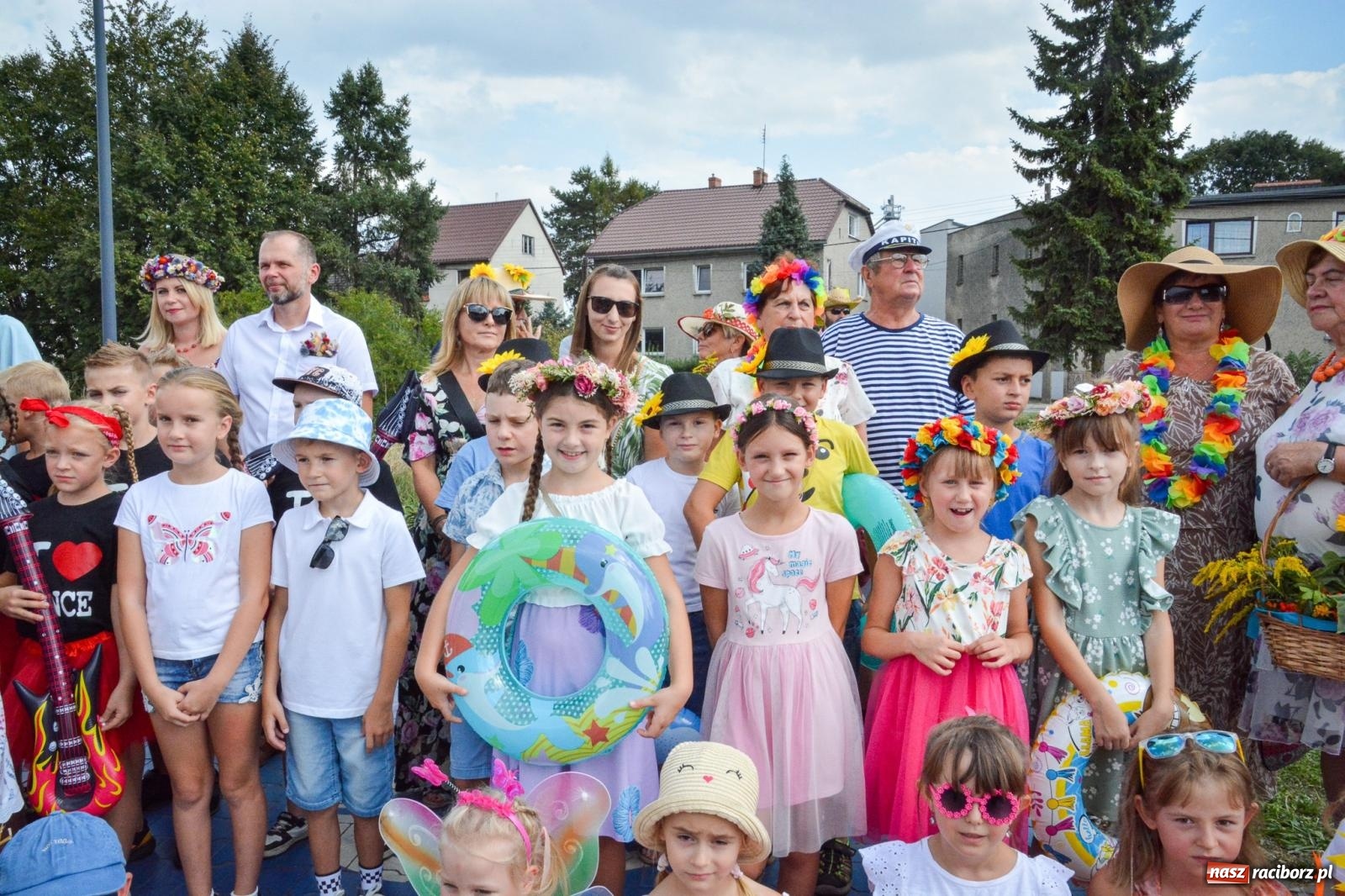 Zdjęcie w galerii na portalu naszraciborz.pl: Kolorowe pożegnanie Lata w Krzanowicach [FOTO i WIDEO] wiadomości z regionu