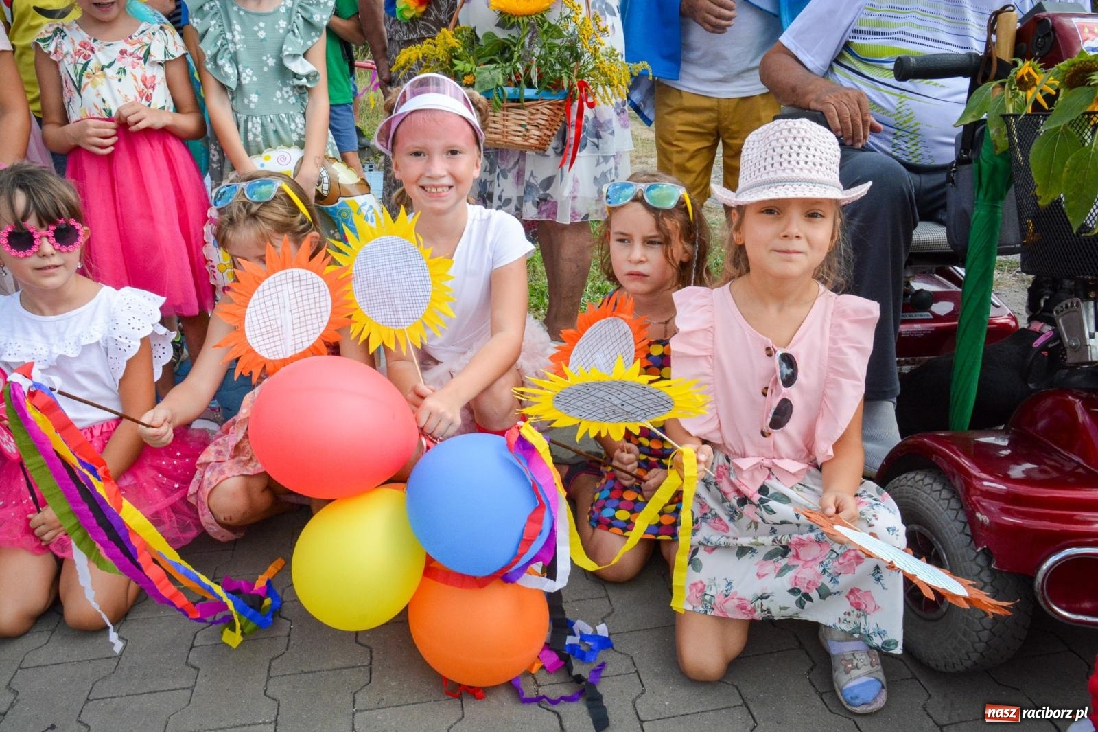 Zdjęcie w galerii na portalu naszraciborz.pl: Kolorowe pożegnanie Lata w Krzanowicach [FOTO i WIDEO] wiadomości z regionu