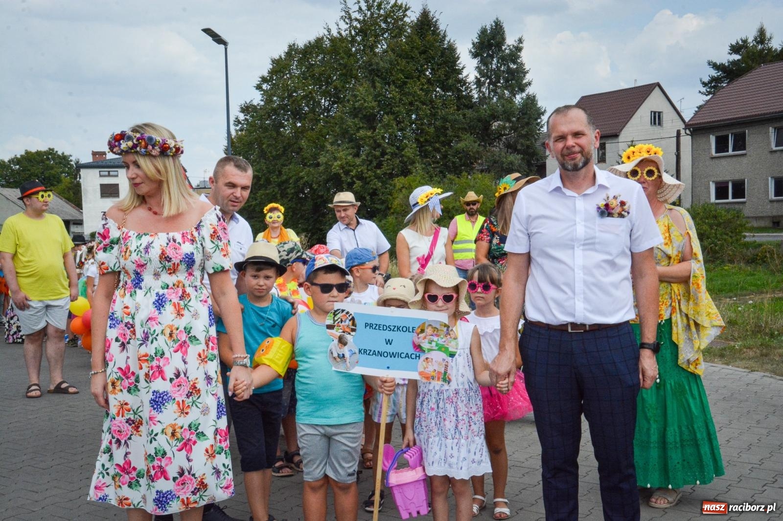 Zdjęcie w galerii na portalu naszraciborz.pl: Kolorowe pożegnanie Lata w Krzanowicach [FOTO i WIDEO] wiadomości z regionu