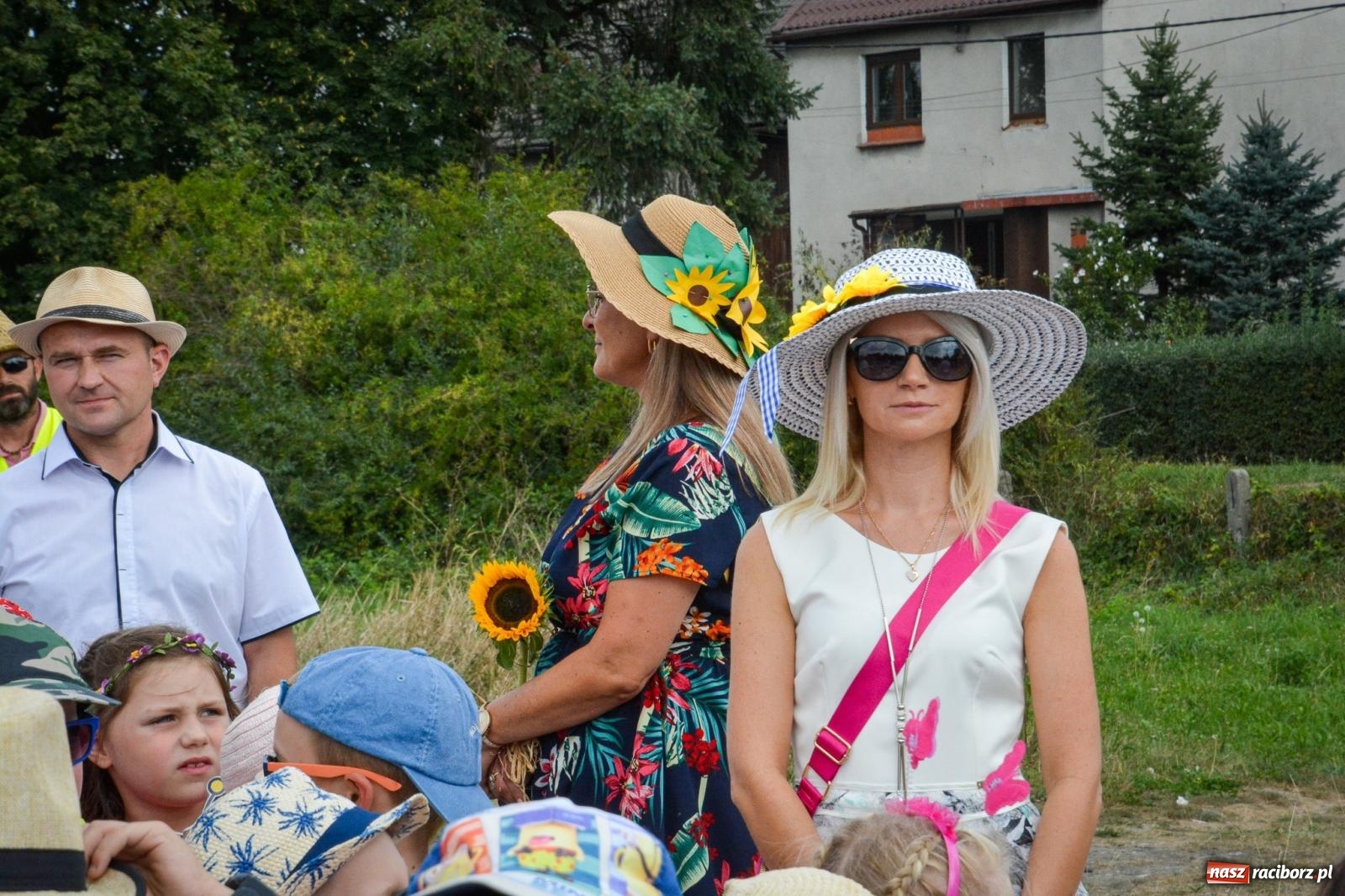 Zdjęcie w galerii na portalu naszraciborz.pl: Kolorowe pożegnanie Lata w Krzanowicach [FOTO i WIDEO] wiadomości z regionu