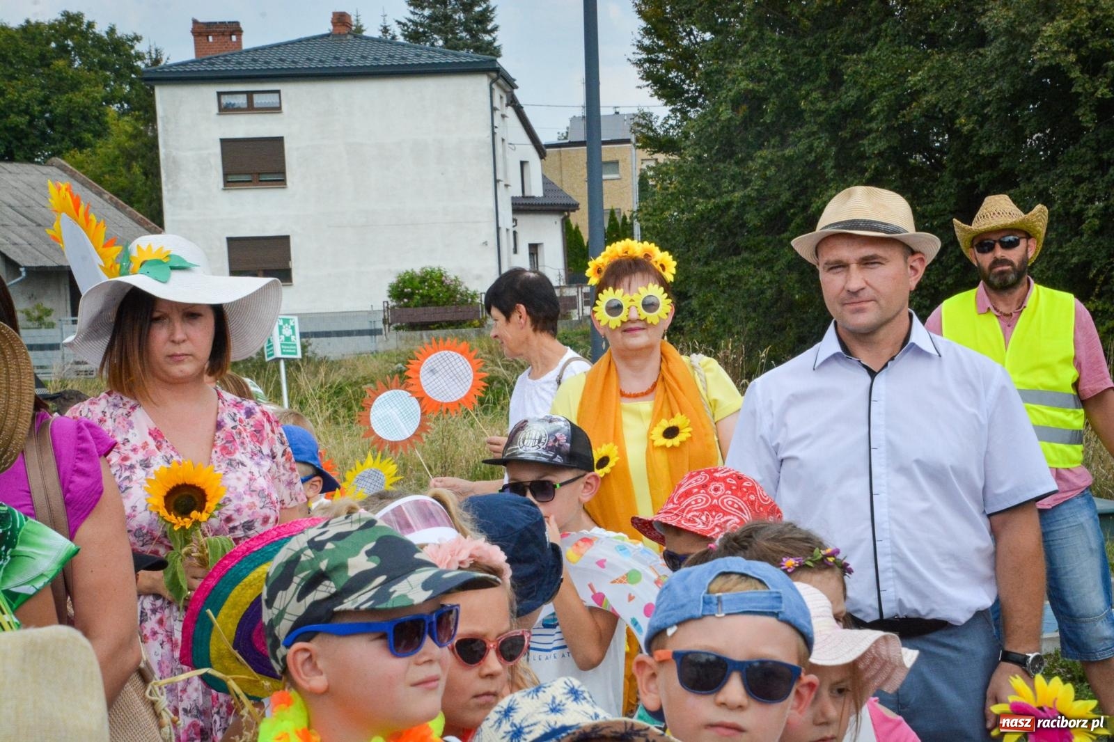 Zdjęcie w galerii na portalu naszraciborz.pl: Kolorowe pożegnanie Lata w Krzanowicach [FOTO i WIDEO] wiadomości z regionu