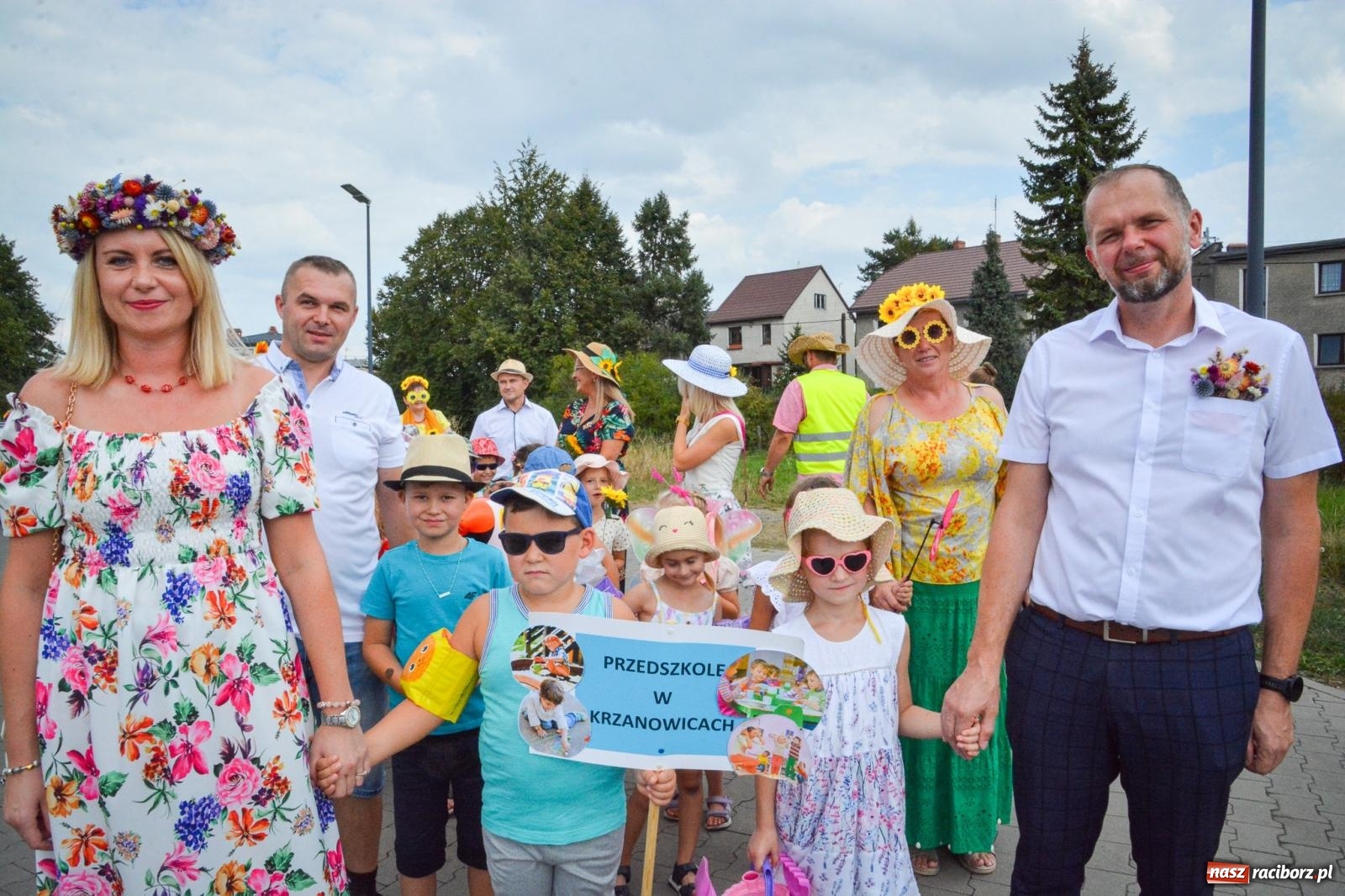 Zdjęcie w galerii na portalu naszraciborz.pl: Kolorowe pożegnanie Lata w Krzanowicach [FOTO i WIDEO] wiadomości z regionu
