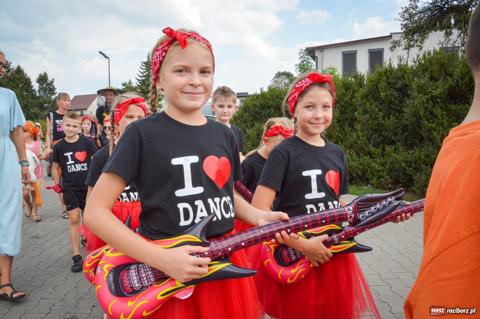 Zdjęcie w galerii na portalu naszraciborz.pl: Kolorowe pożegnanie Lata w Krzanowicach [FOTO i WIDEO] wiadomości z regionu