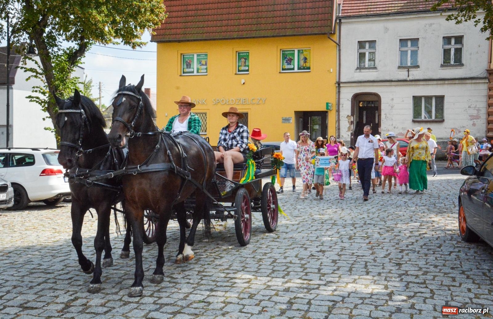 Zdjęcie w galerii na portalu naszraciborz.pl: Kolorowe pożegnanie Lata w Krzanowicach [FOTO i WIDEO] wiadomości z regionu