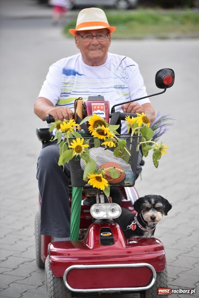 Zdjęcie w galerii na portalu naszraciborz.pl: Kolorowe pożegnanie Lata w Krzanowicach [FOTO i WIDEO] wiadomości z regionu