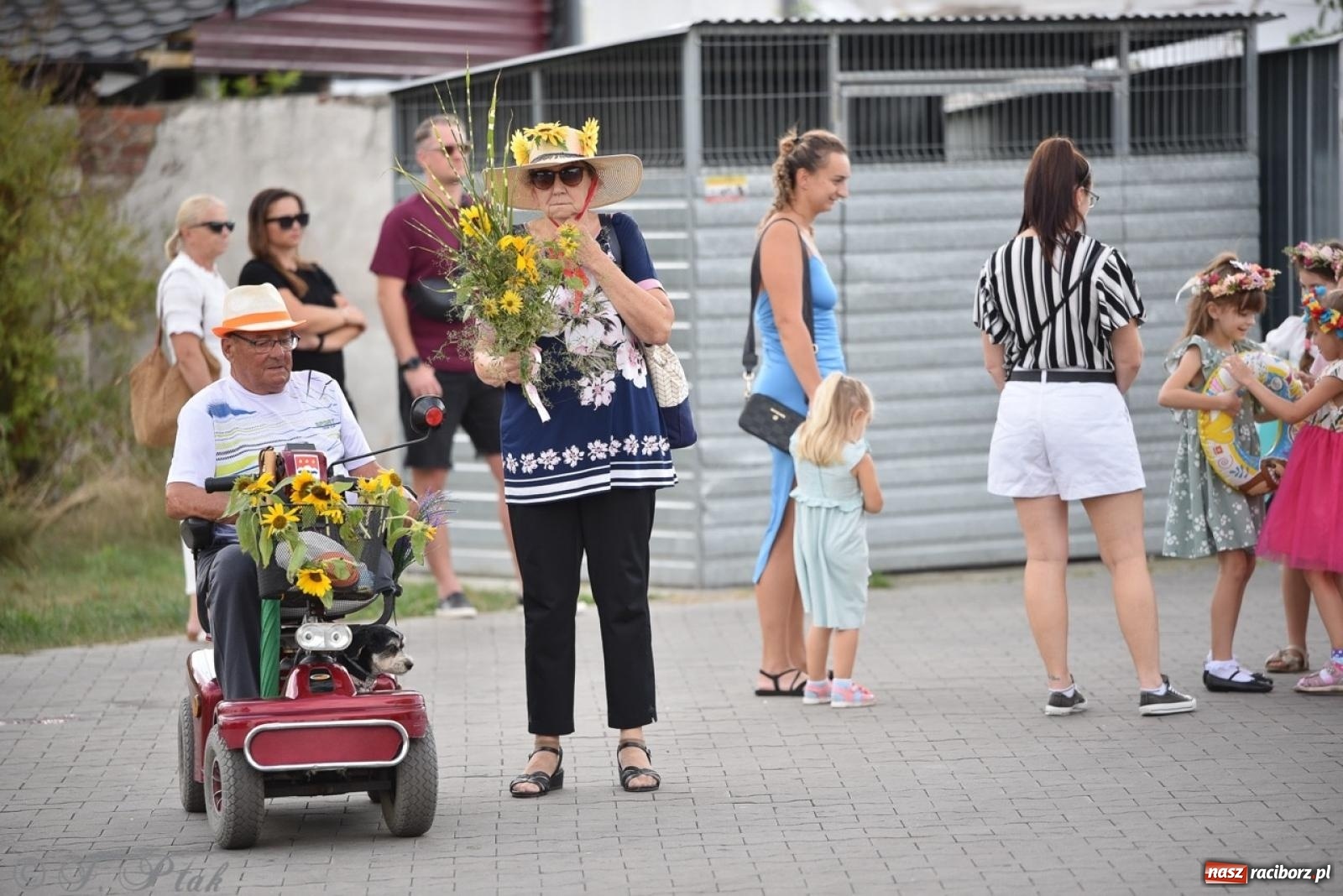 Zdjęcie w galerii na portalu naszraciborz.pl: Kolorowe pożegnanie Lata w Krzanowicach [FOTO i WIDEO] wiadomości z regionu