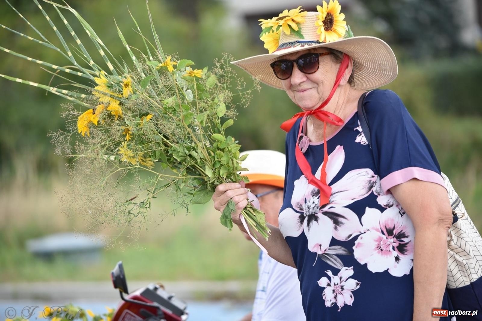 Zdjęcie w galerii na portalu naszraciborz.pl: Kolorowe pożegnanie Lata w Krzanowicach [FOTO i WIDEO] wiadomości z regionu