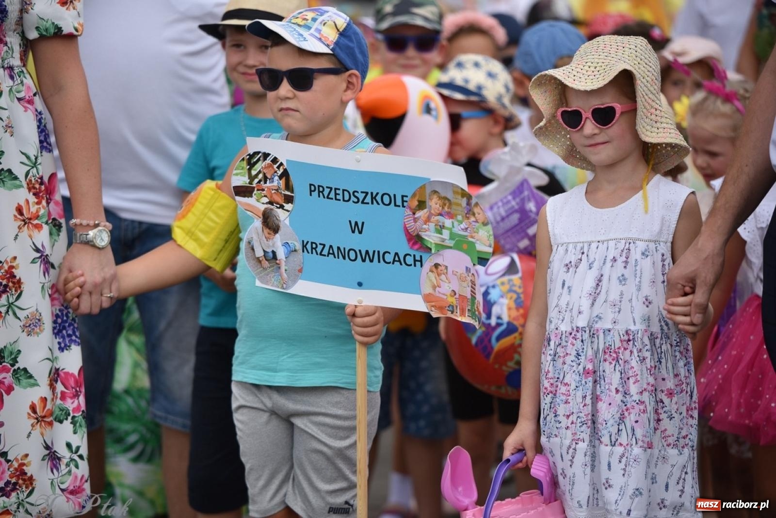 Zdjęcie w galerii na portalu naszraciborz.pl: Kolorowe pożegnanie Lata w Krzanowicach [FOTO i WIDEO] wiadomości z regionu